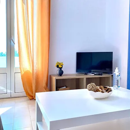 Apartment Amazing Blue Marsis In Paros Isterni (Paros)